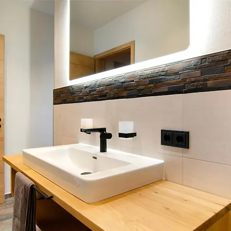 アパート Landjuwel